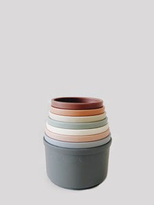 L+L STACKING CUPS