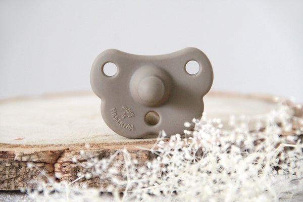 MRS. ERTHA MISSY PACIFIER- TAUPE